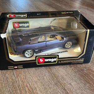 Burago 1/18 Scale Diecast - 3028 Lamborghini Diablo 1990